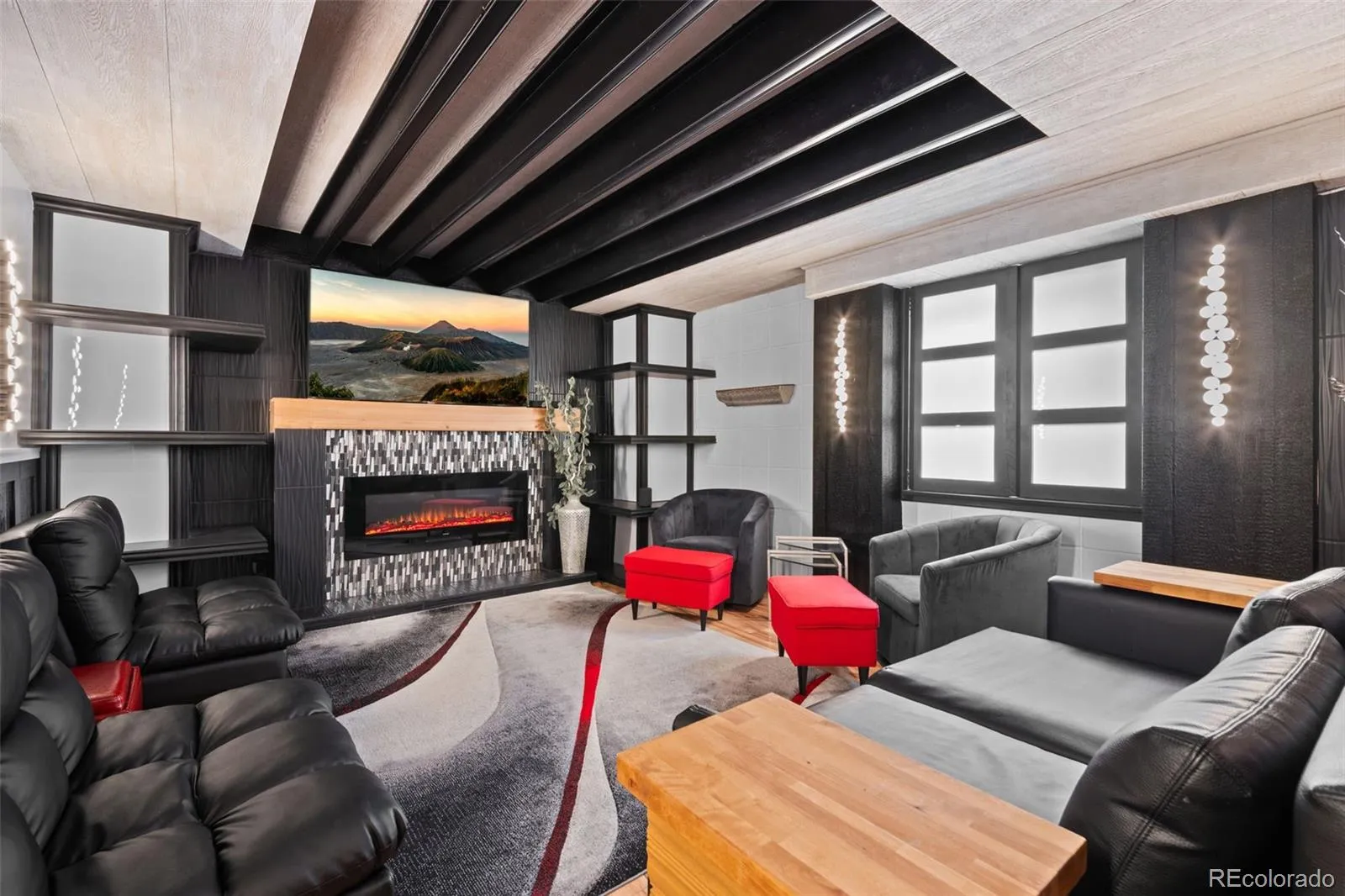 04102026153222 1600 25