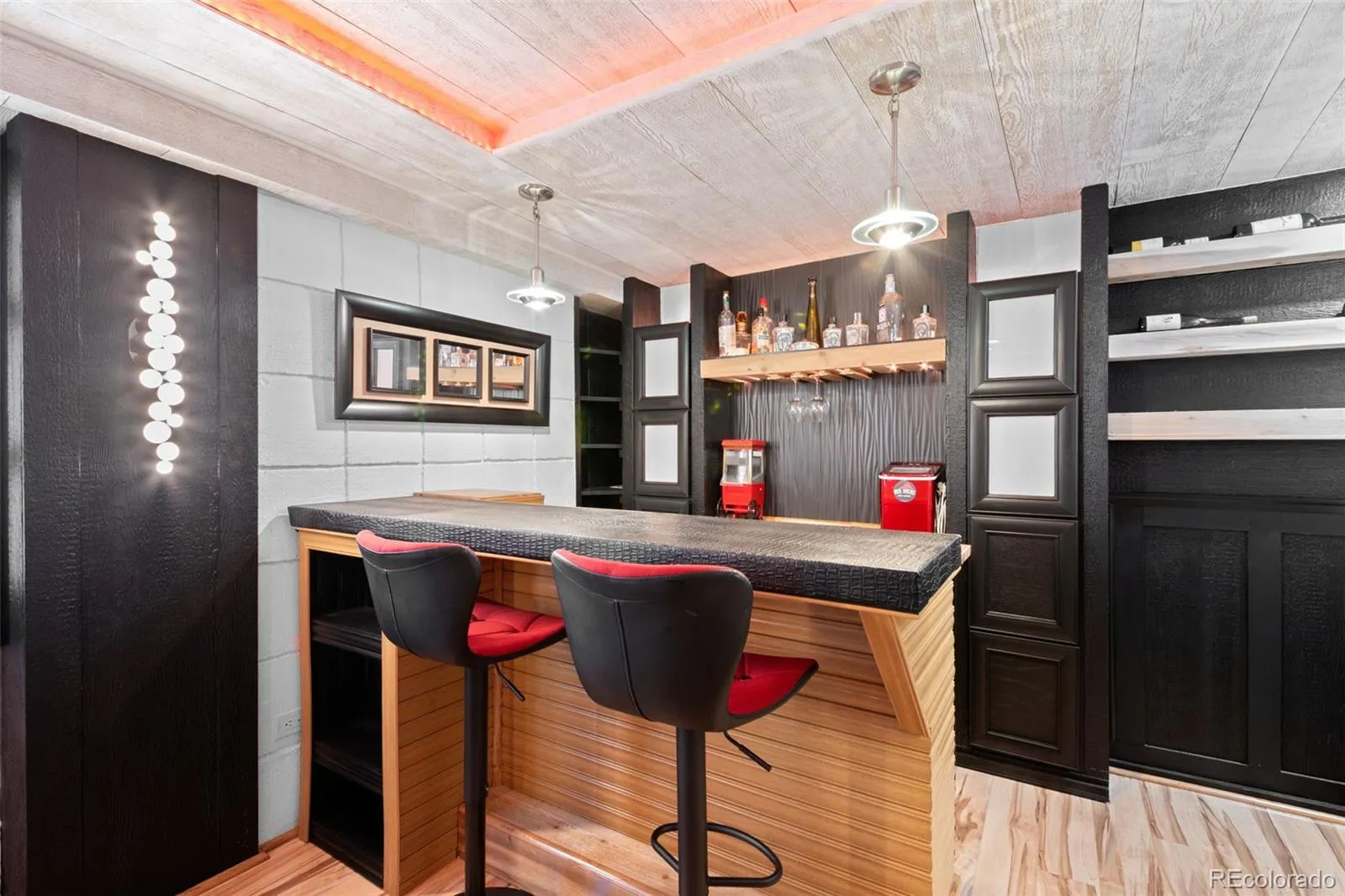 04102026153222 1600 28