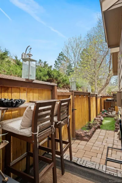 04102026153222 800 34