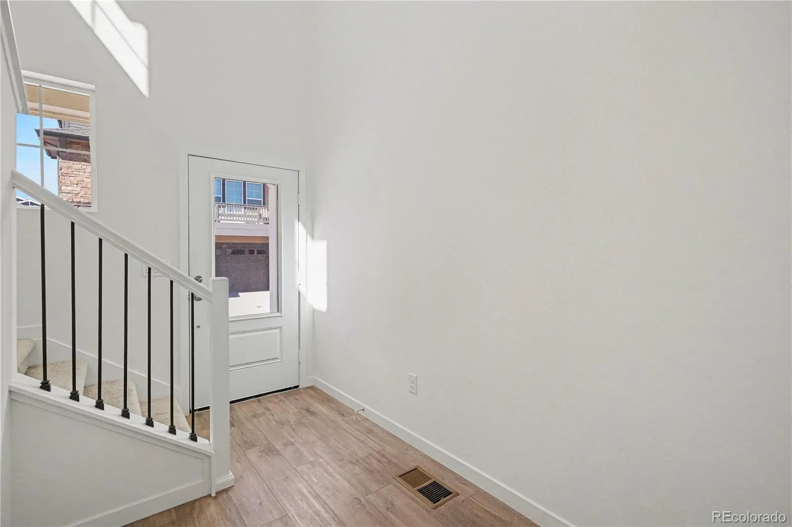 1980 S Fultondale Court Aurora CO 80018 | MLS #REC3965539 03272026180034 1600 18