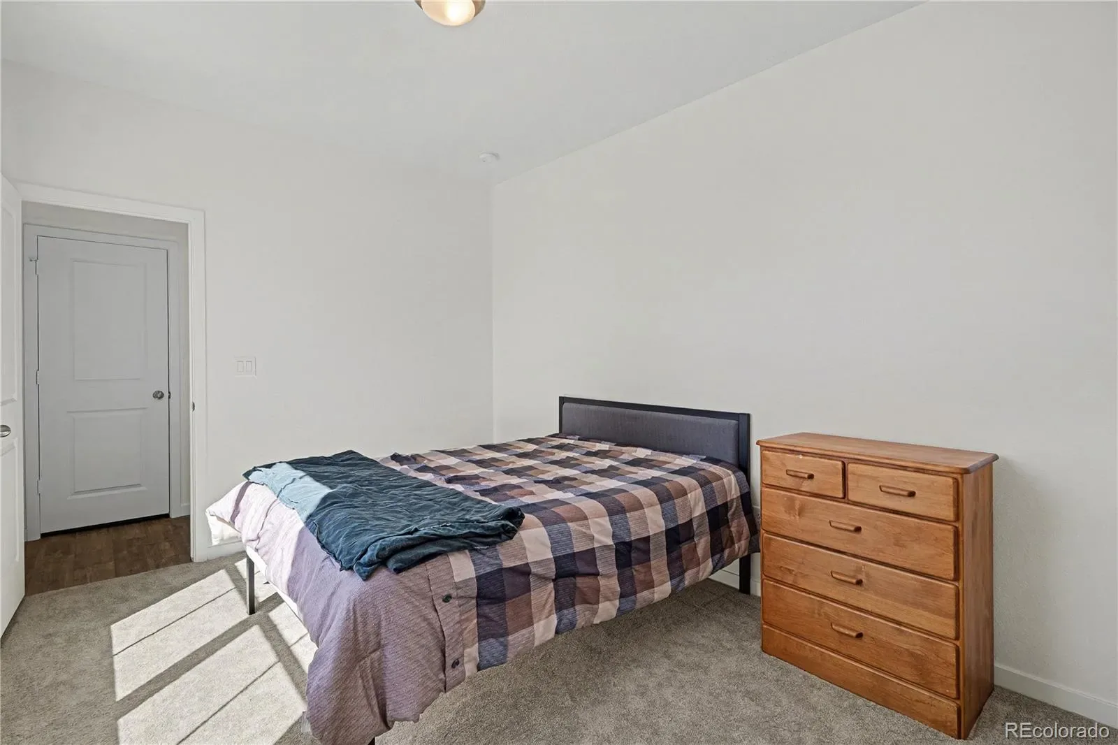 1980 S Fultondale Court Aurora CO 80018 | MLS #REC3965539 03272026180034 1600 21