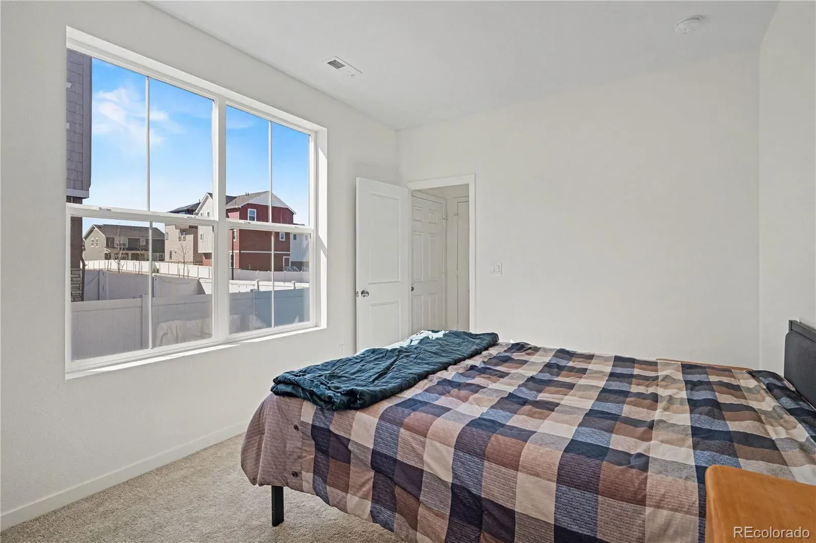 1980 S Fultondale Court Aurora CO 80018 | MLS #REC3965539 03272026180034 1600 22