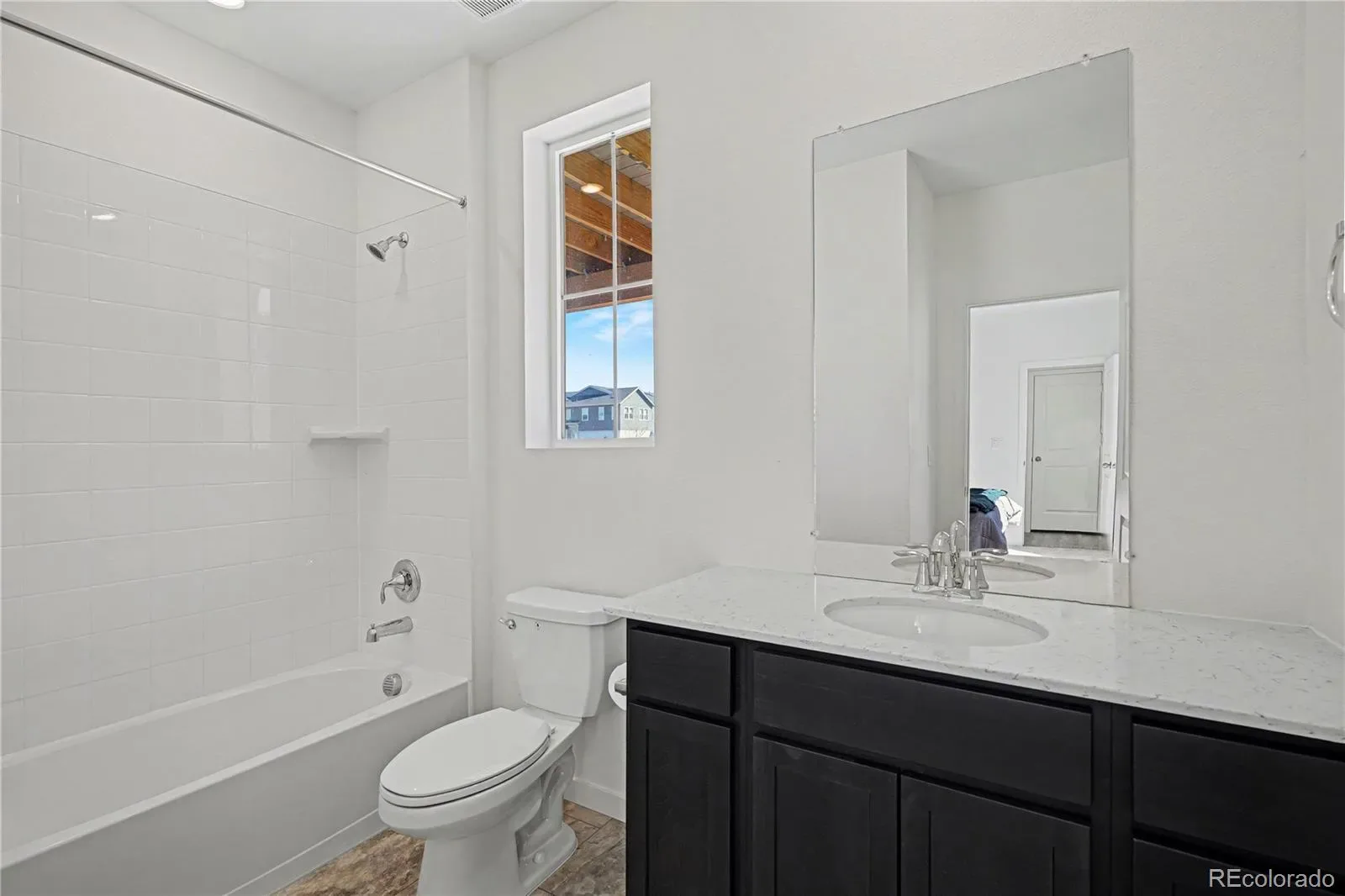 1980 S Fultondale Court Aurora CO 80018 | MLS #REC3965539 03272026180034 1600 23