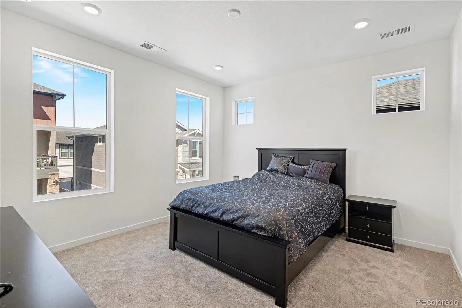 1980 S Fultondale Court Aurora CO 80018 | MLS #REC3965539 03272026180034 1600 24
