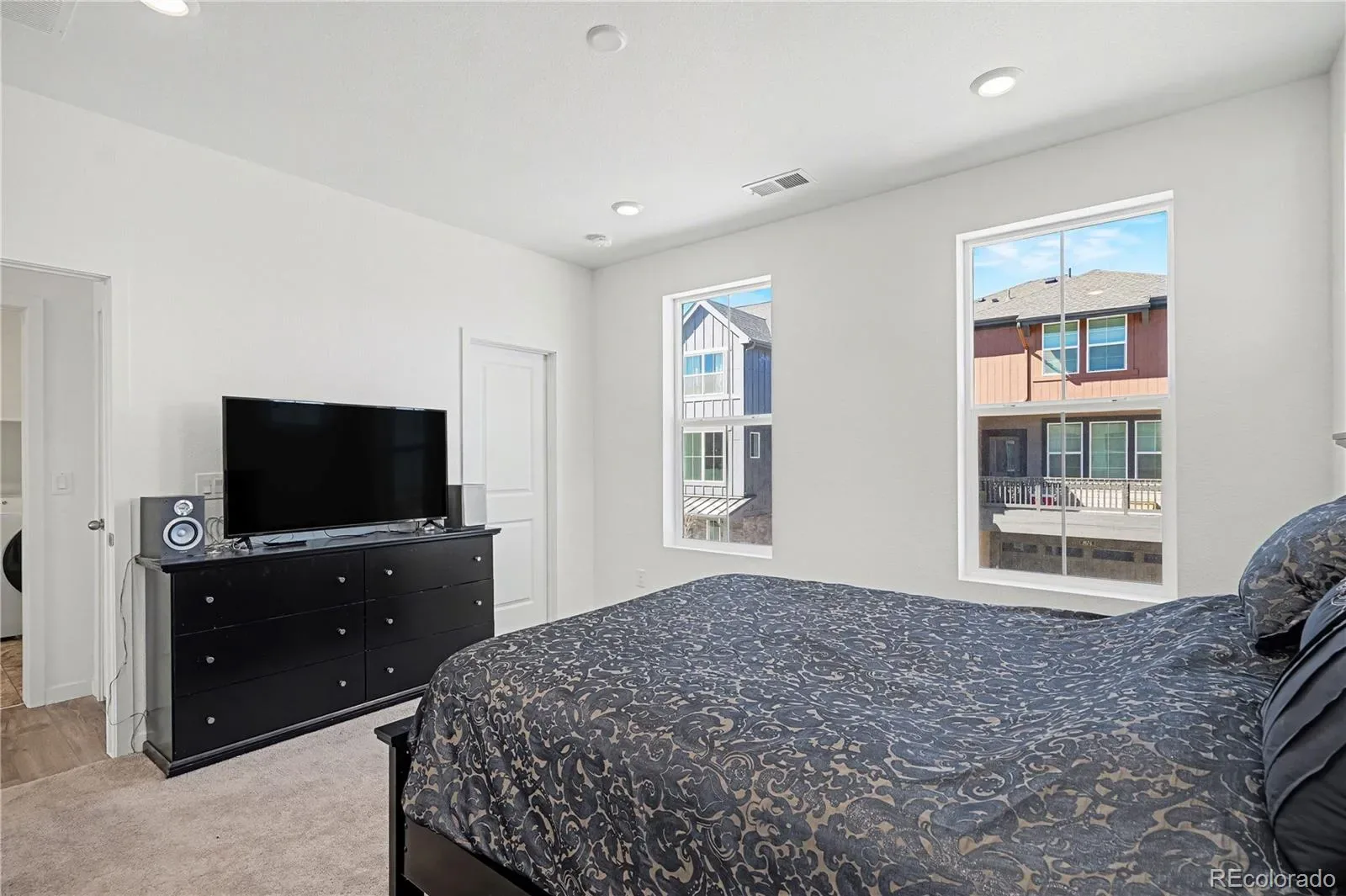 1980 S Fultondale Court Aurora CO 80018 | MLS #REC3965539 03272026180034 1600 27