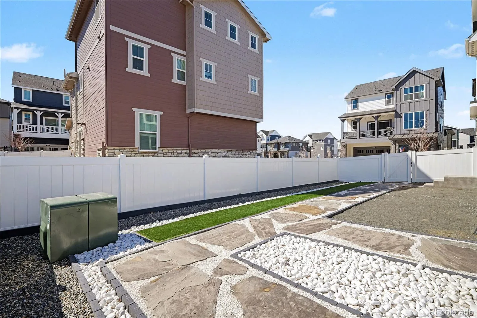 1980 S Fultondale Court Aurora CO 80018 | MLS #REC3965539 03272026180034 1600 37