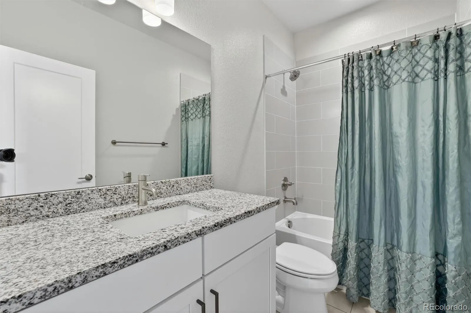 2270 W 66th Avenue Denver CO 80221 MLS #REC3968215 05082026153819 1600 31