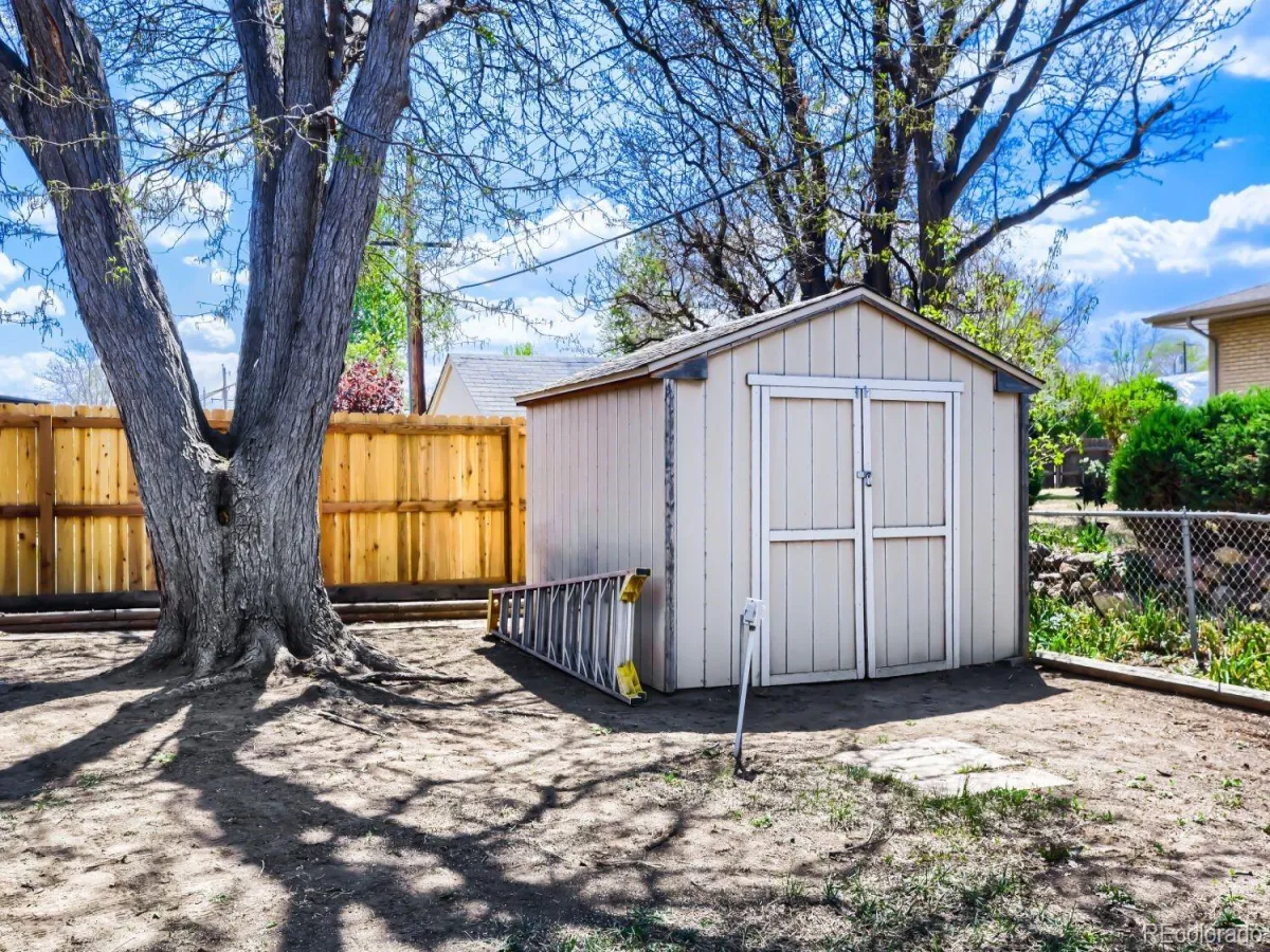 1227 S Harlan Street Lakewood CO 80232 MLS #REC3968869 05082026153827 1200 14