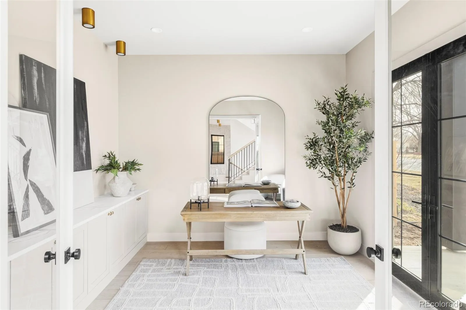 04152026052134 1600 16