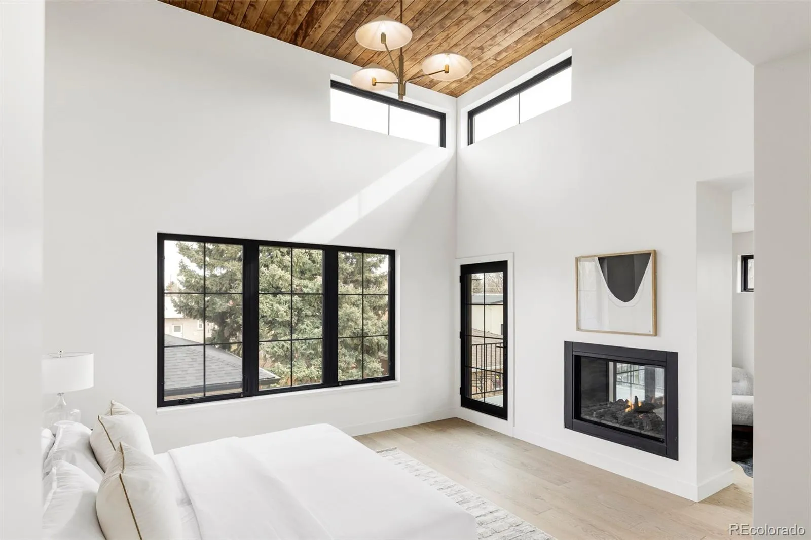 04152026052134 1600 20