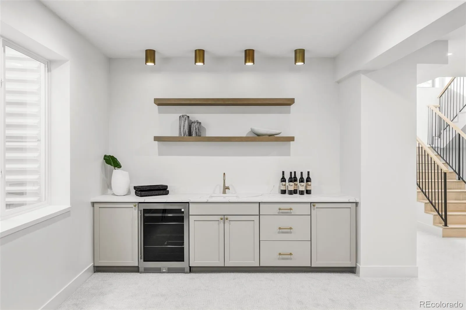 04152026052134 1600 35