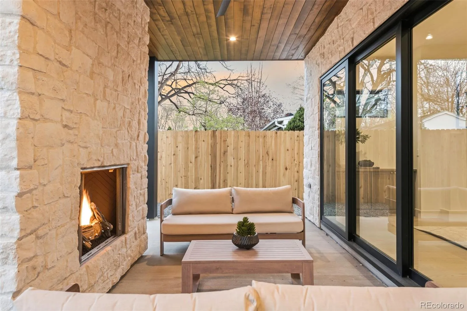 04152026052134 1600 44