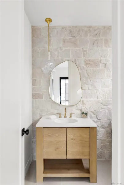 04152026052134 800 17