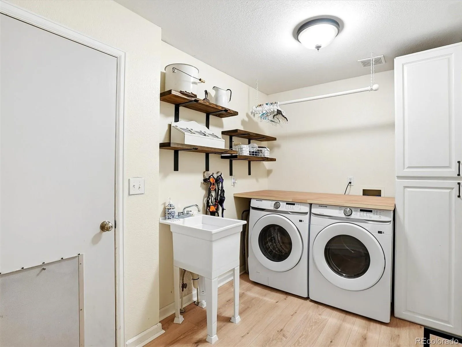 04062026213209 1600 11