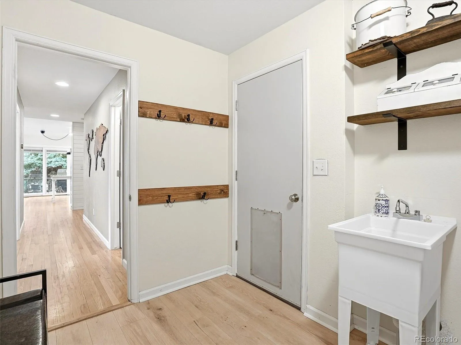 04062026213209 1600 12