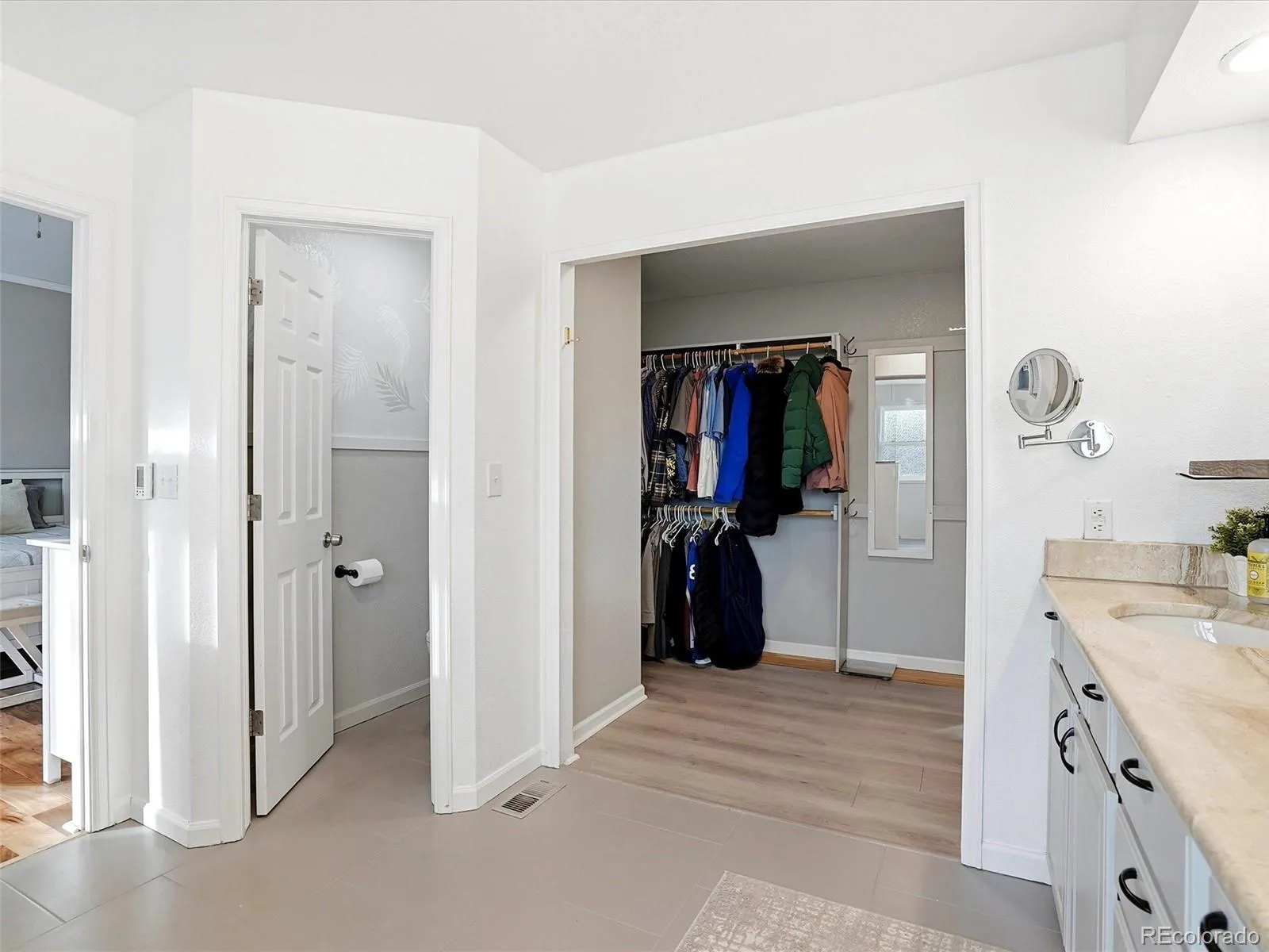 04062026213209 1600 19