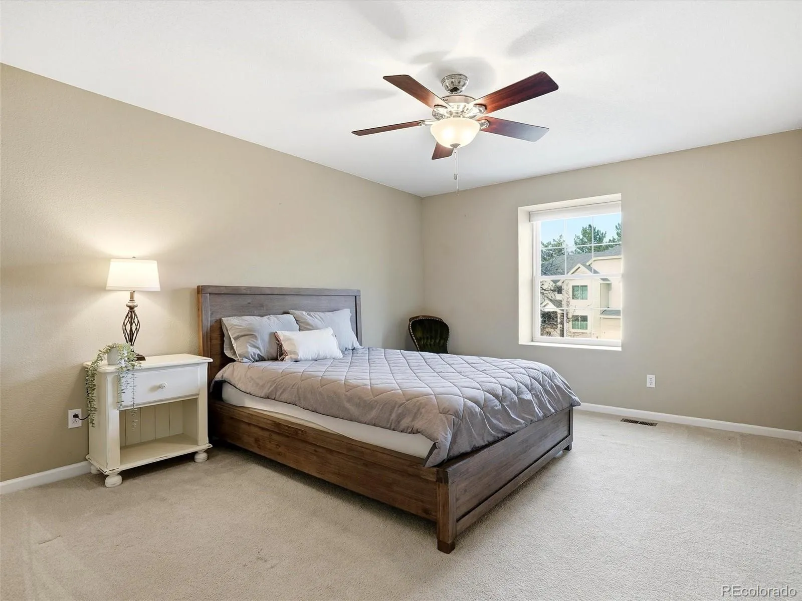 04062026213209 1600 25