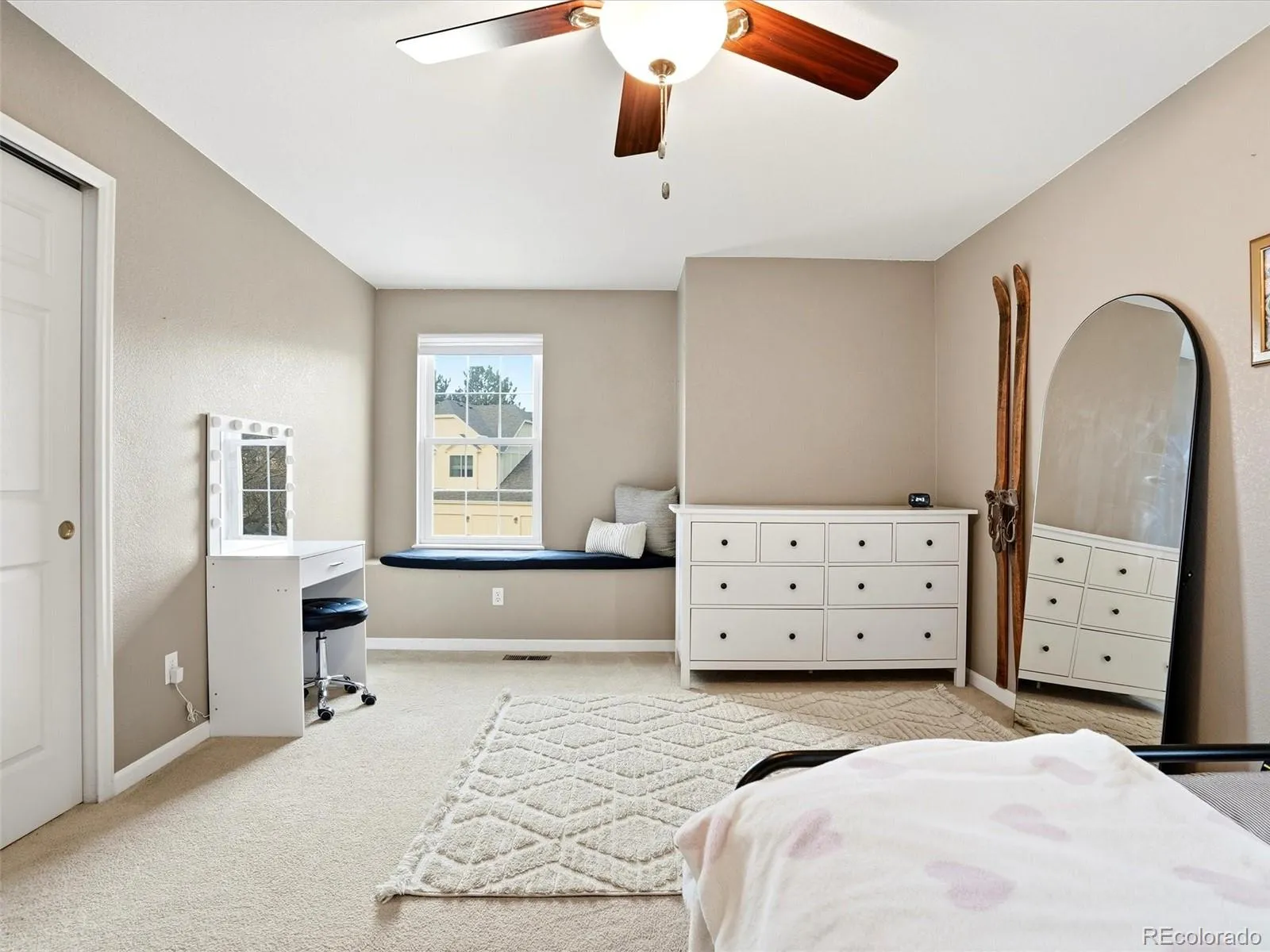 04062026213209 1600 27