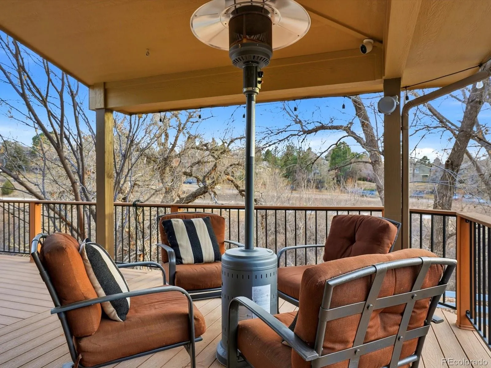 04062026213209 1600 33