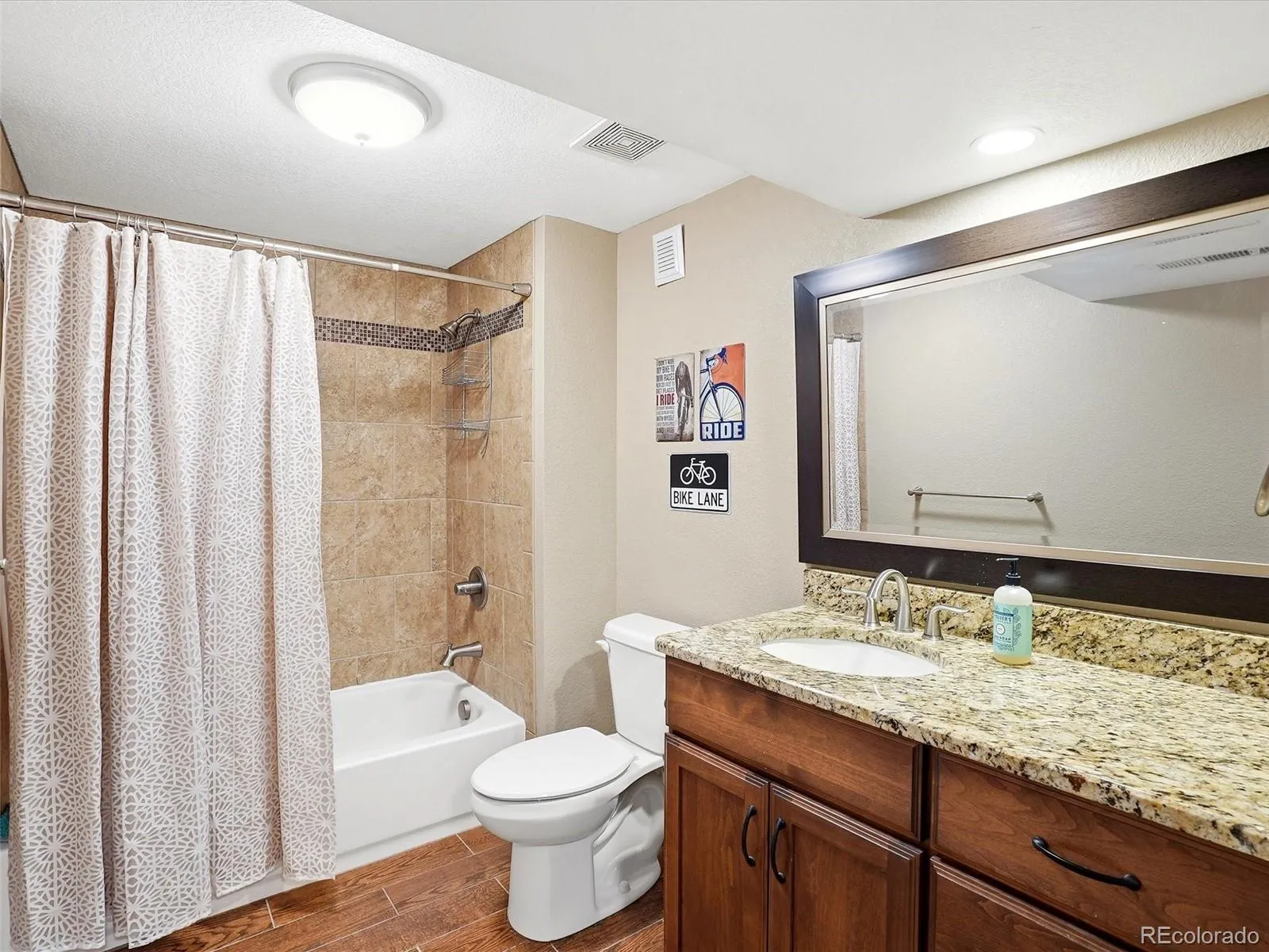 04062026213209 1600 38