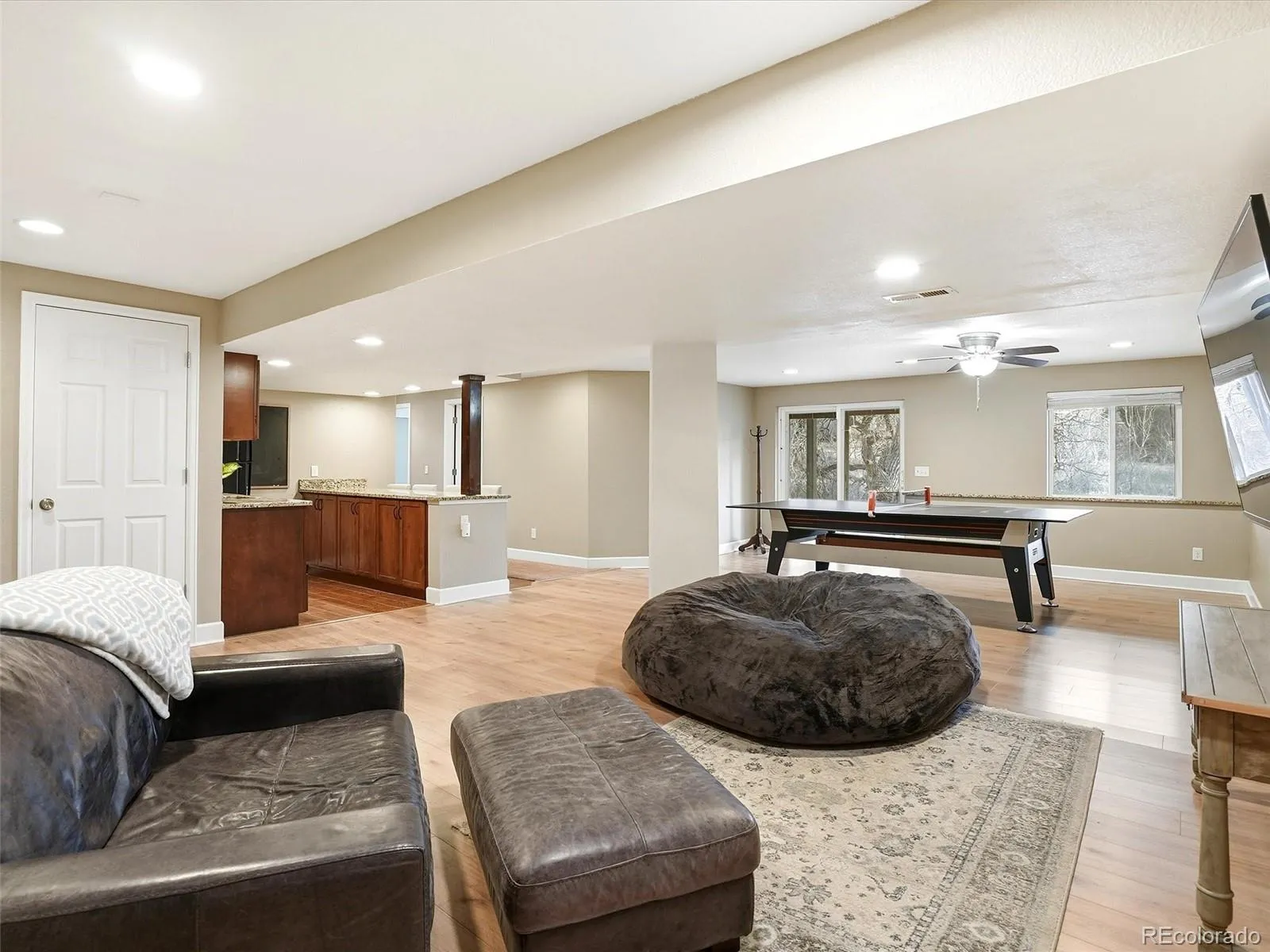 04062026213209 1600 40