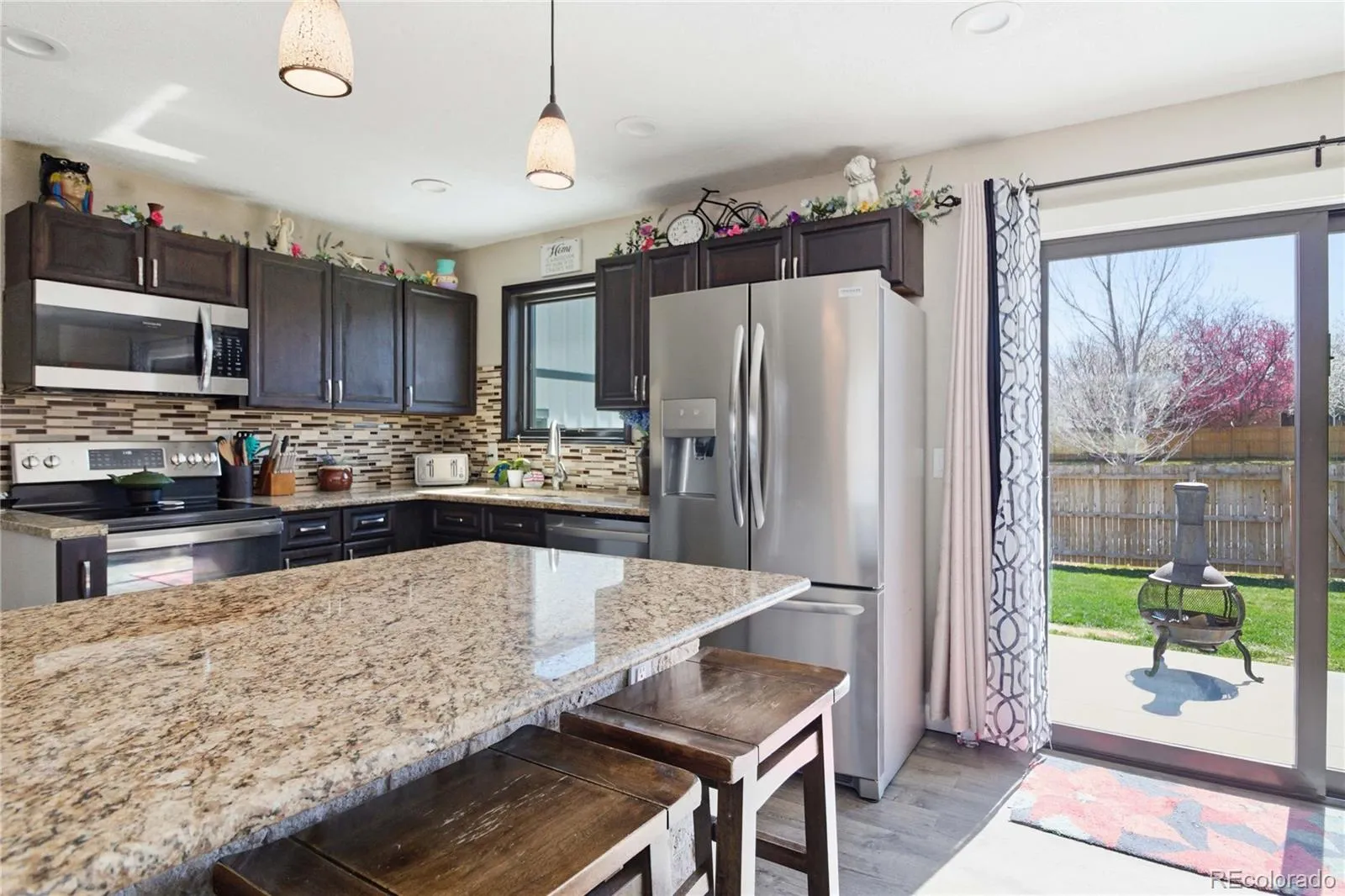 04112026192623 1600 16