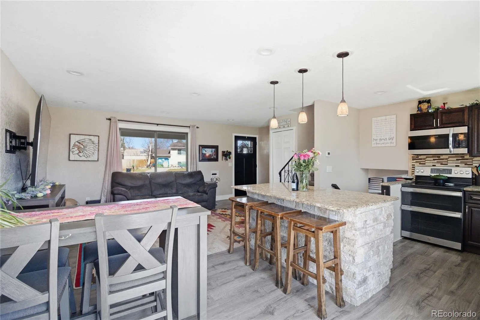 04112026192623 1600 18