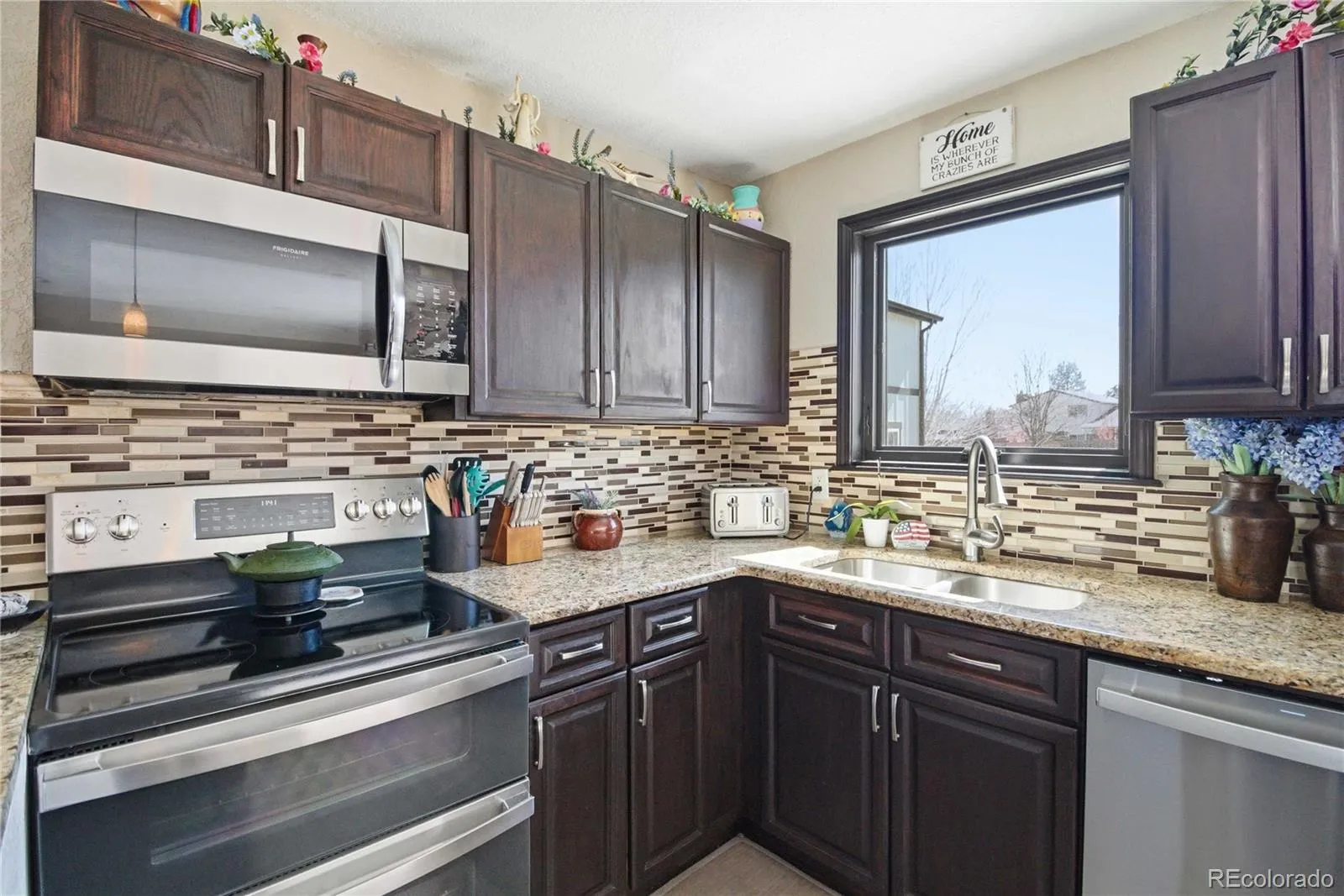 04112026192623 1600 19