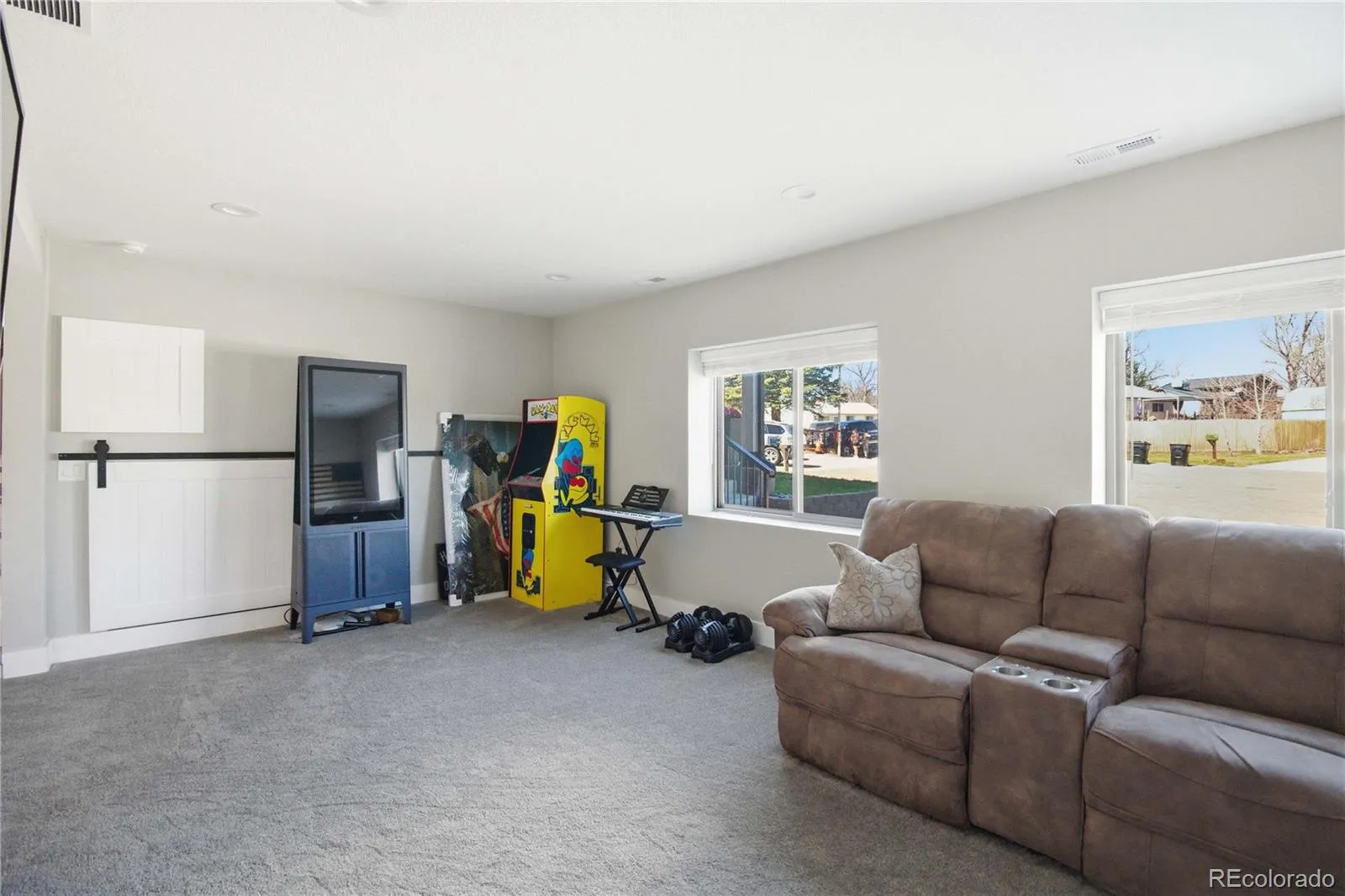 04112026192623 1600 24