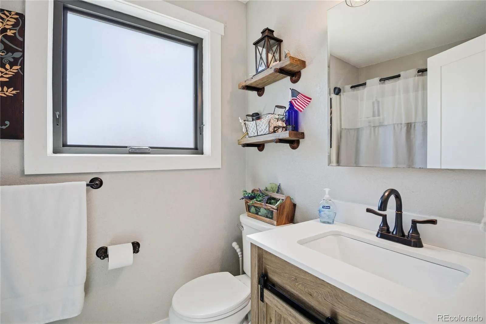 04112026192623 1600 30