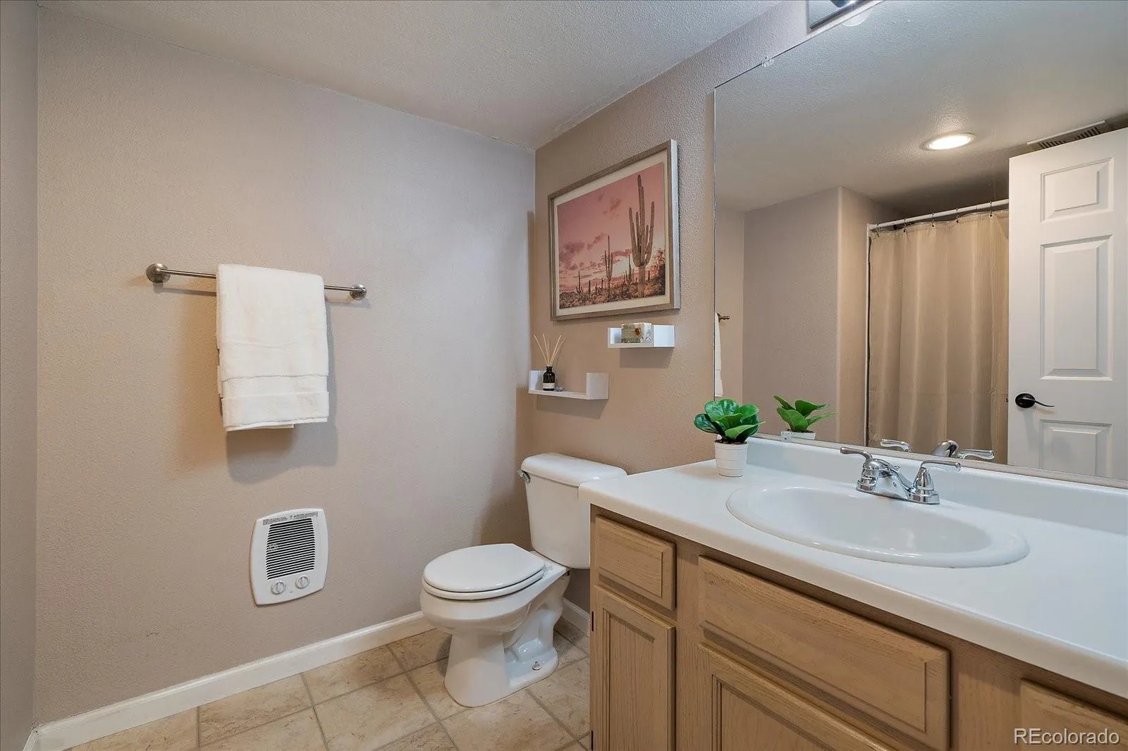 12555 E Tennessee Circle #103 Aurora CO 80012 MLS #REC3975422 04292026143555 1600 15