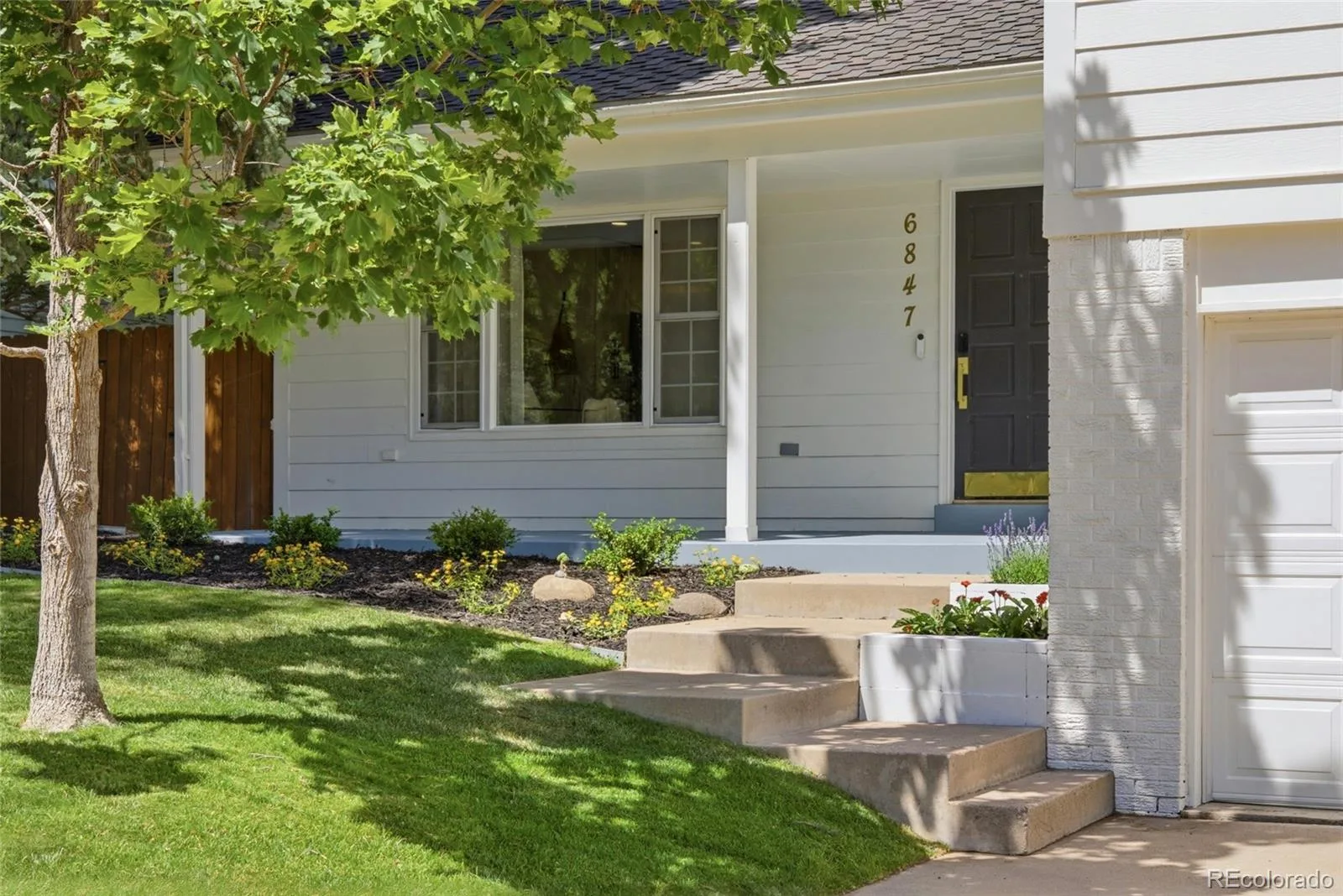6847 S Magnolia Court Centennial CO 80112 MLS #REC3975745 06192026232215 1600 2