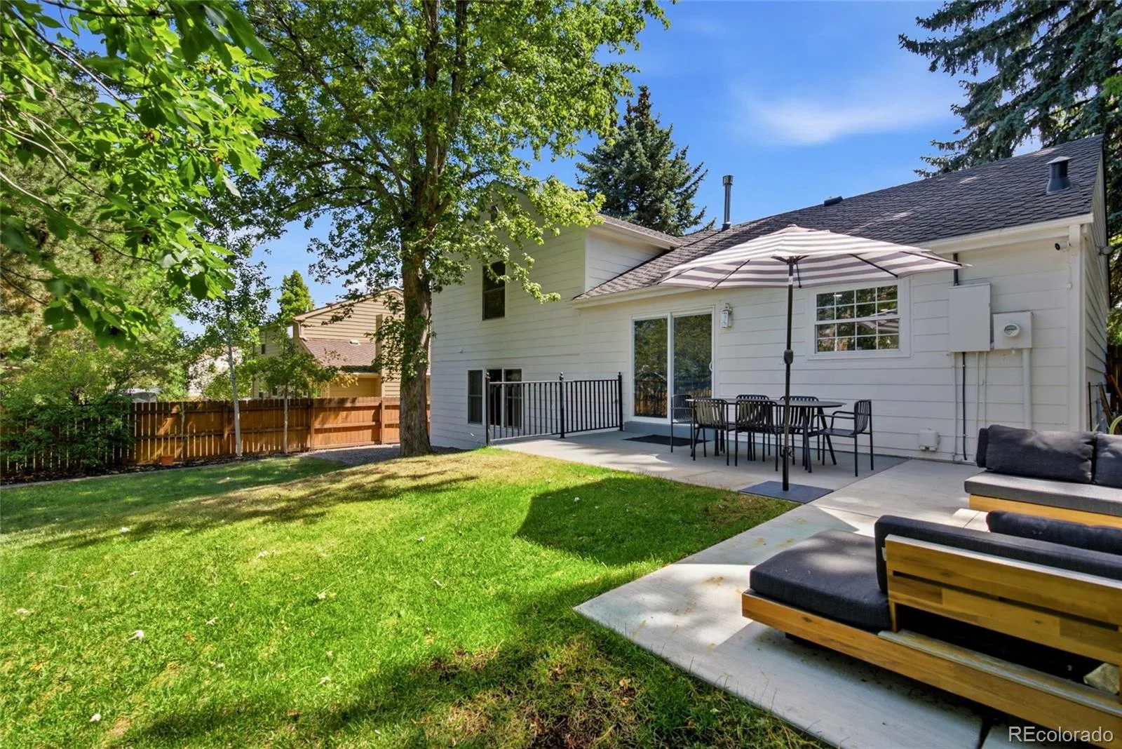 6847 S Magnolia Court Centennial CO 80112 MLS #REC3975745 06192026232215 1600 38