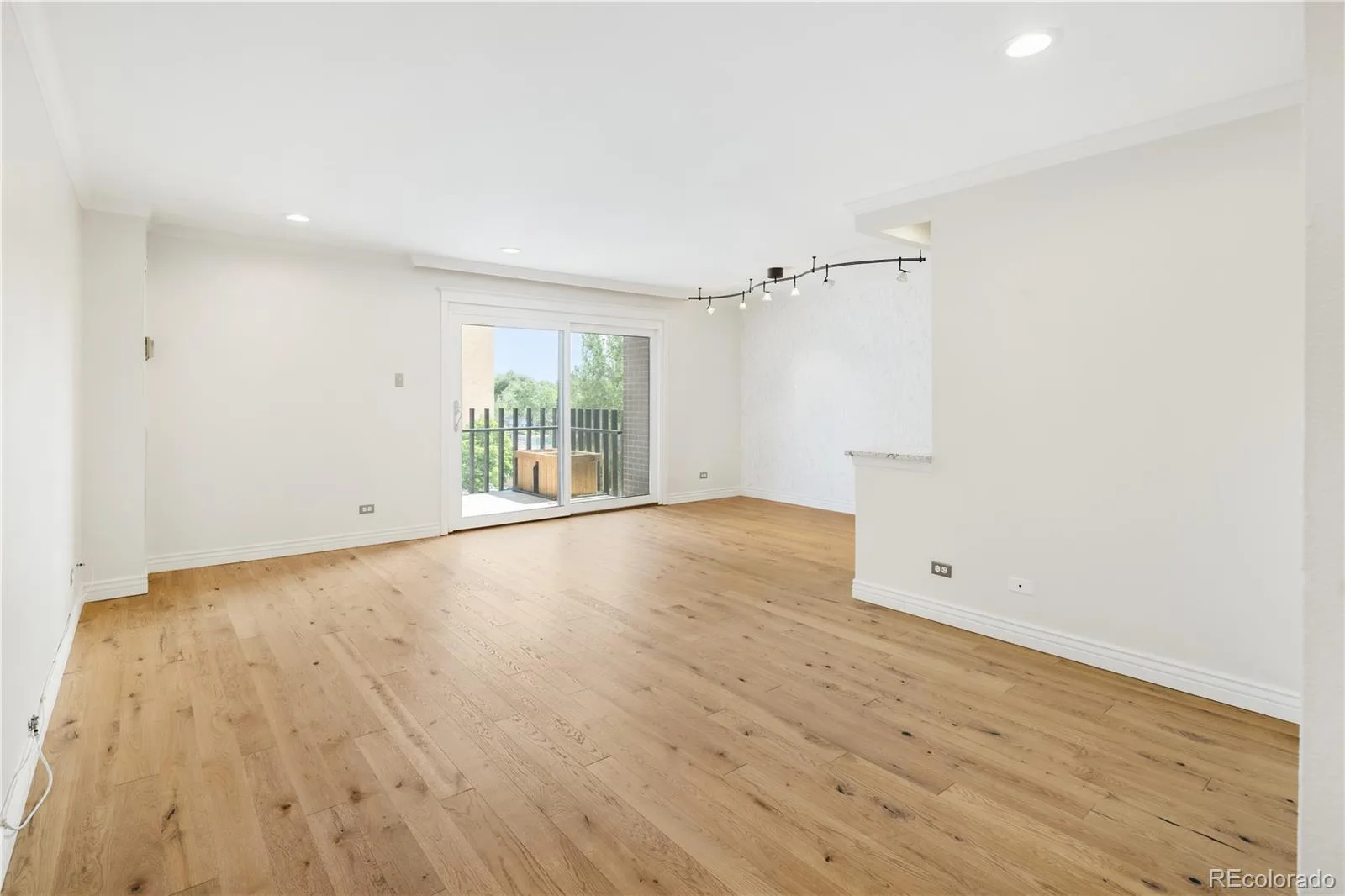 480 S Marion Parkway #602 Denver CO 80209 | MLS #REC3977347 08172026193833 1600 2