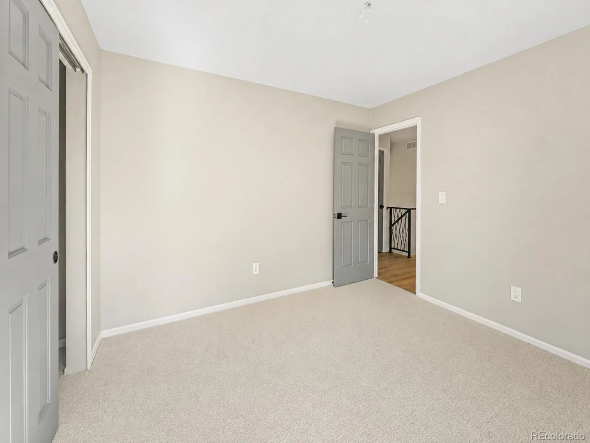 11 Long Spur Littleton CO 80127 | MLS #REC3977649 08282026030235 1200 33