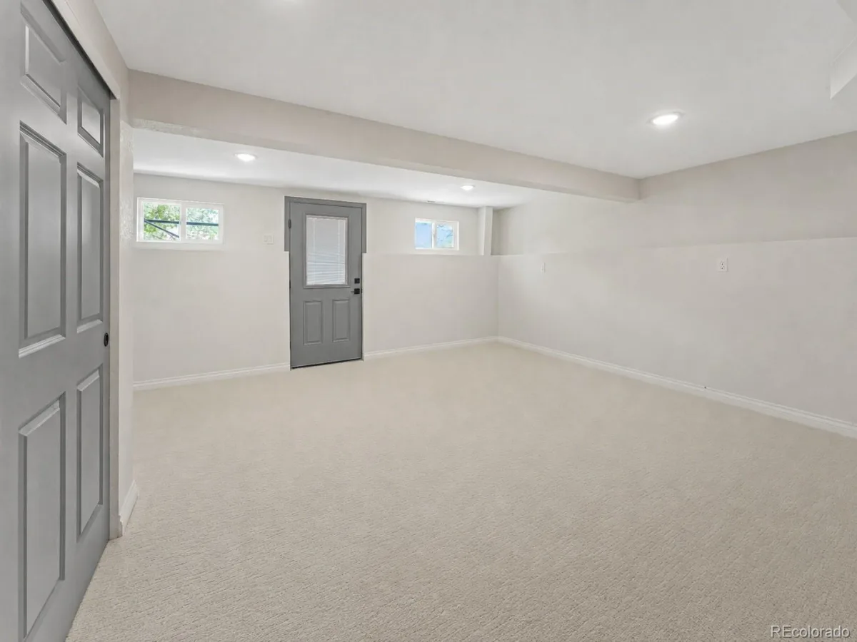 11 Long Spur Littleton CO 80127 | MLS #REC3977649 08282026030235 1200 42
