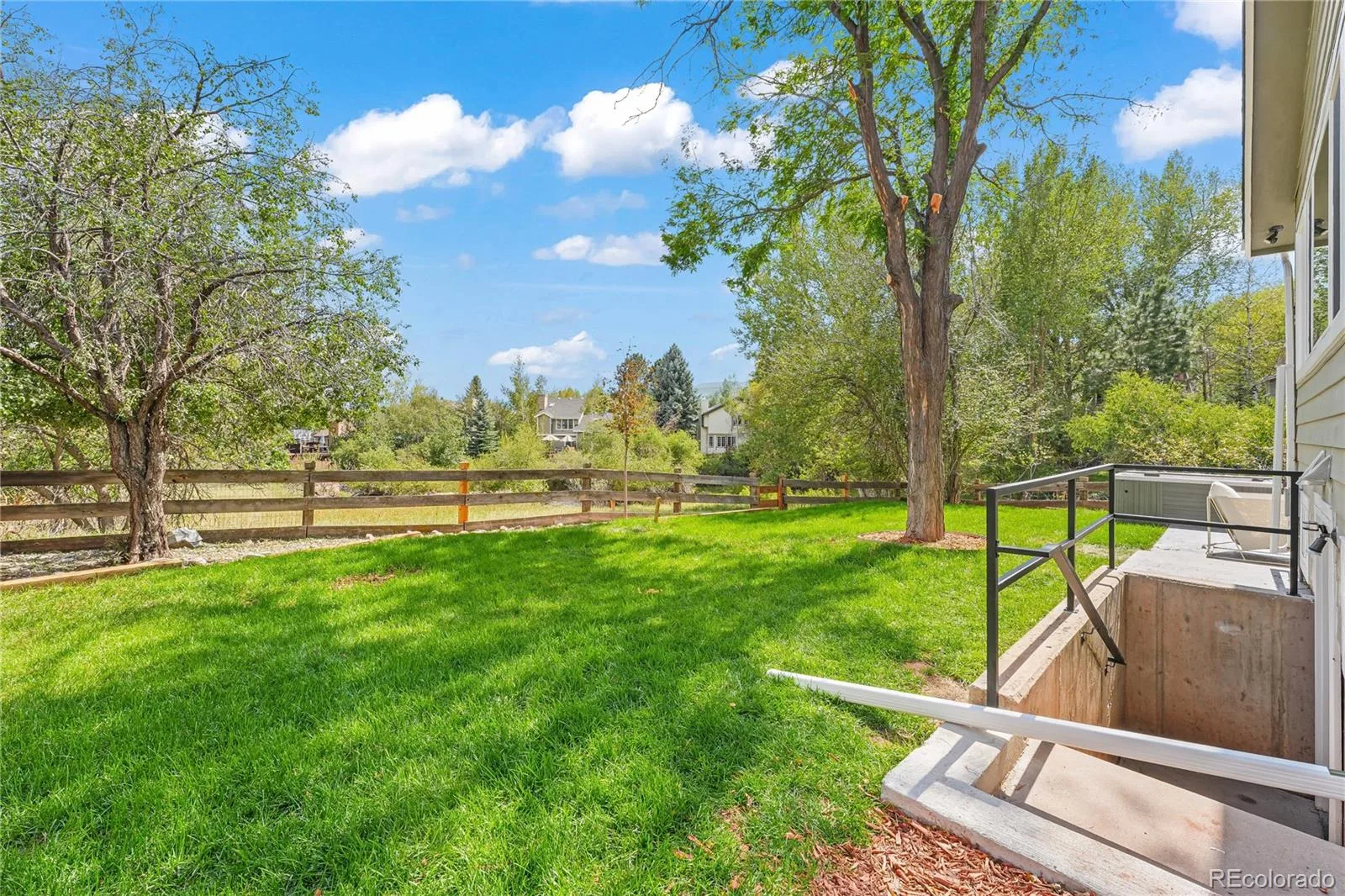 11 Long Spur Littleton CO 80127 | MLS #REC3977649 08282026030235 1600 45