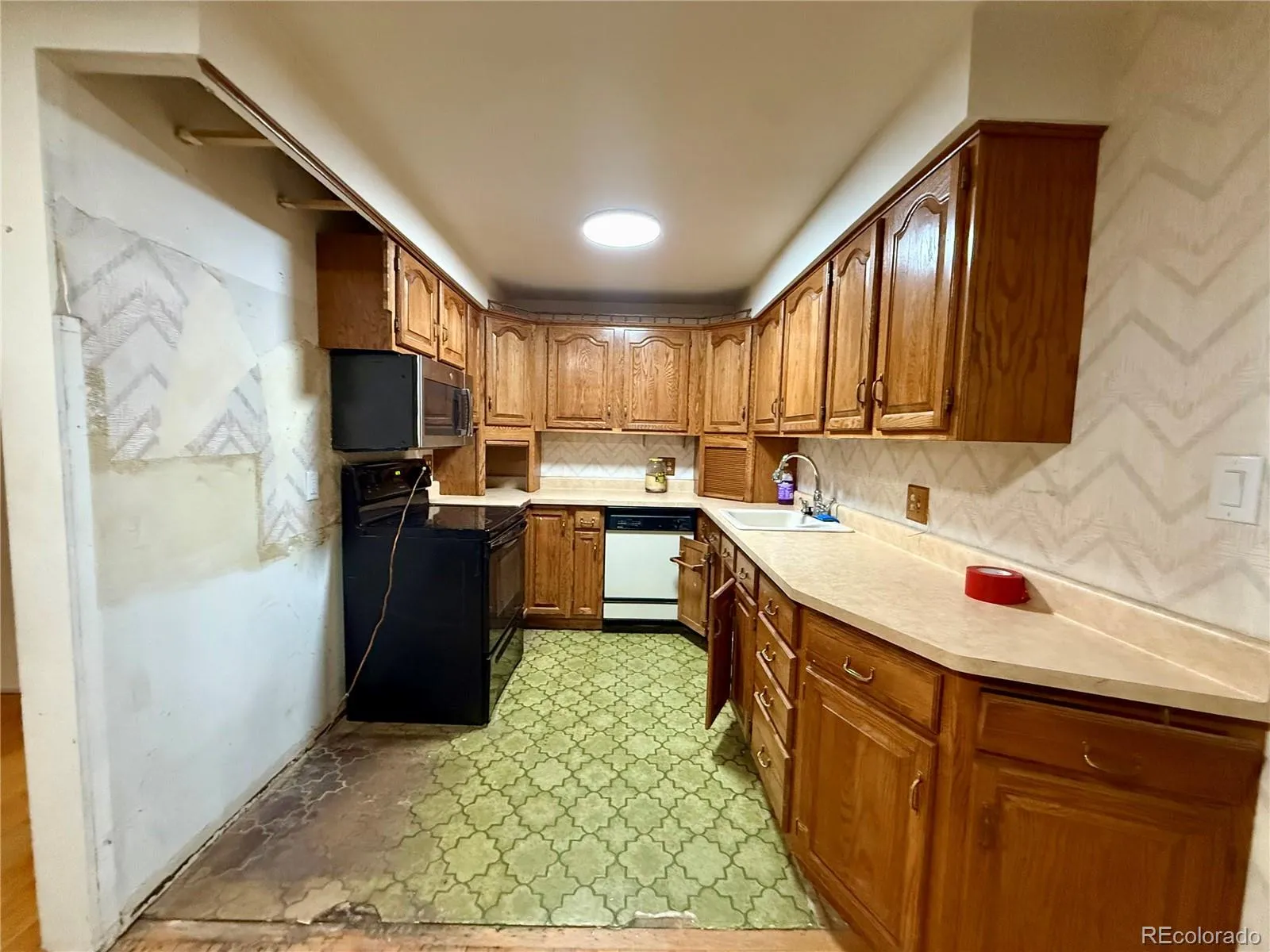 3355 W 94th Avenue Westminster CO 80031 | MLS #REC3979407 05282026023235 1600 3