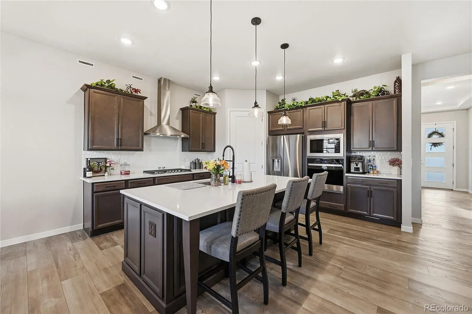 8708 S Quatar Street Aurora CO 80016 MLS #REC3981840 02242026182848 1600 10