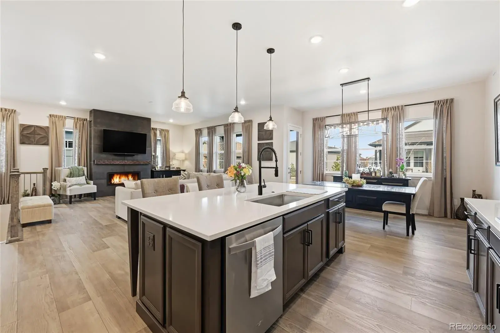 8708 S Quatar Street Aurora CO 80016 MLS #REC3981840 02242026182848 1600 17