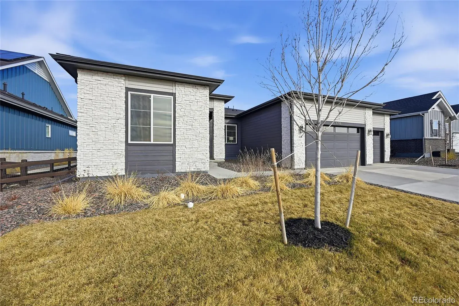 8708 S Quatar Street Aurora CO 80016 MLS #REC3981840 02242026182848 1600 36