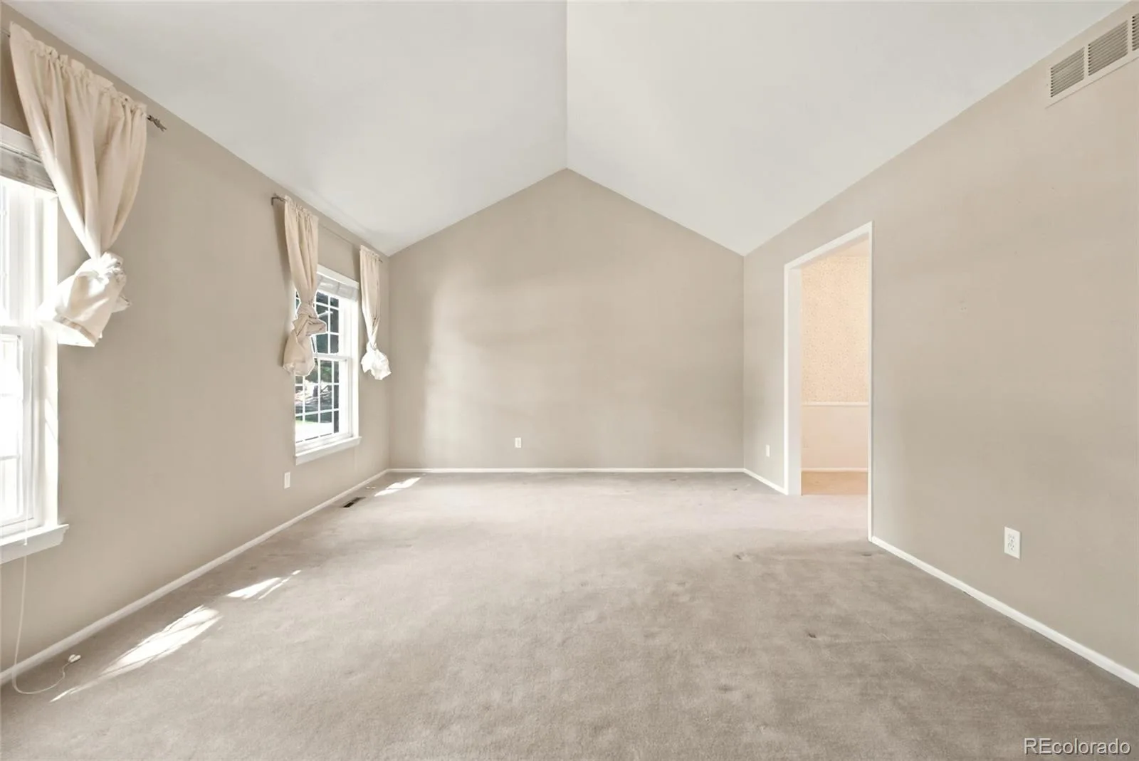 6411 E Irish Place Englewood CO 80112 MLS #REC3985115 07062026231623 1600 13