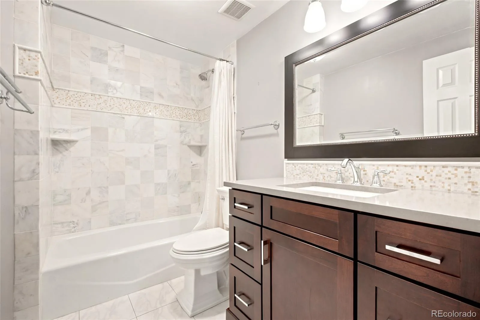 6411 E Irish Place Englewood CO 80112 MLS #REC3985115 07062026231623 1600 30