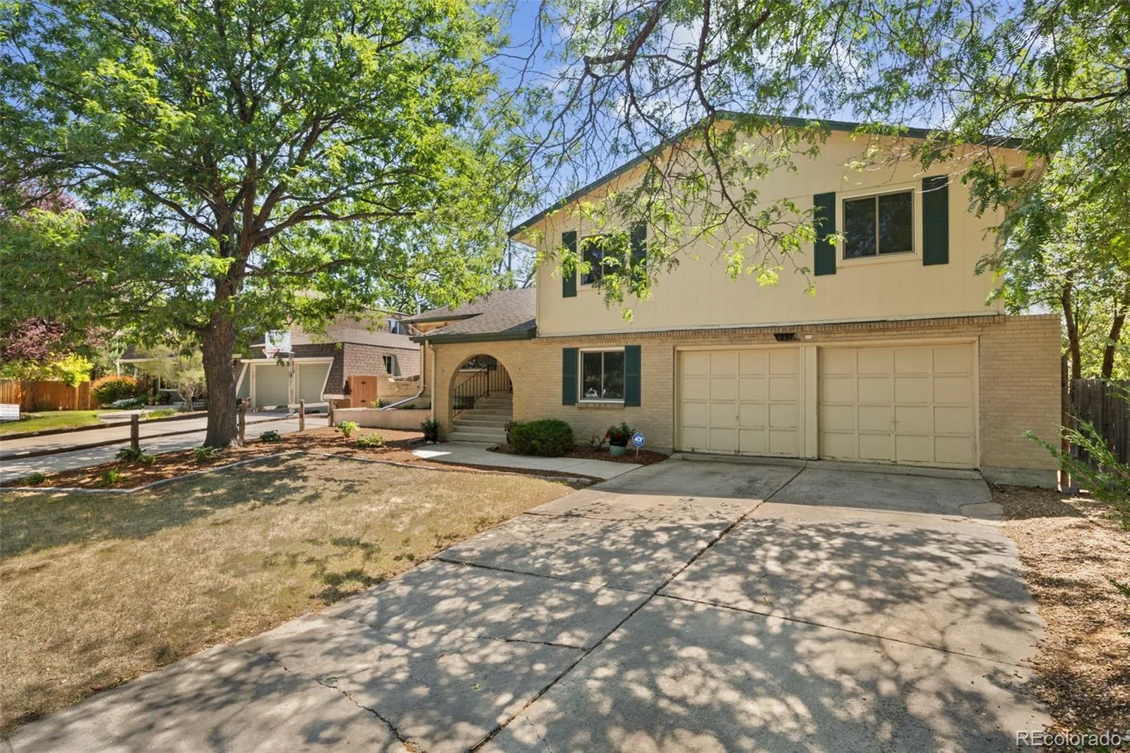 8412 Newland Drive Arvada CO 80003 MLS #REC3985636 07152026232941 1600 1