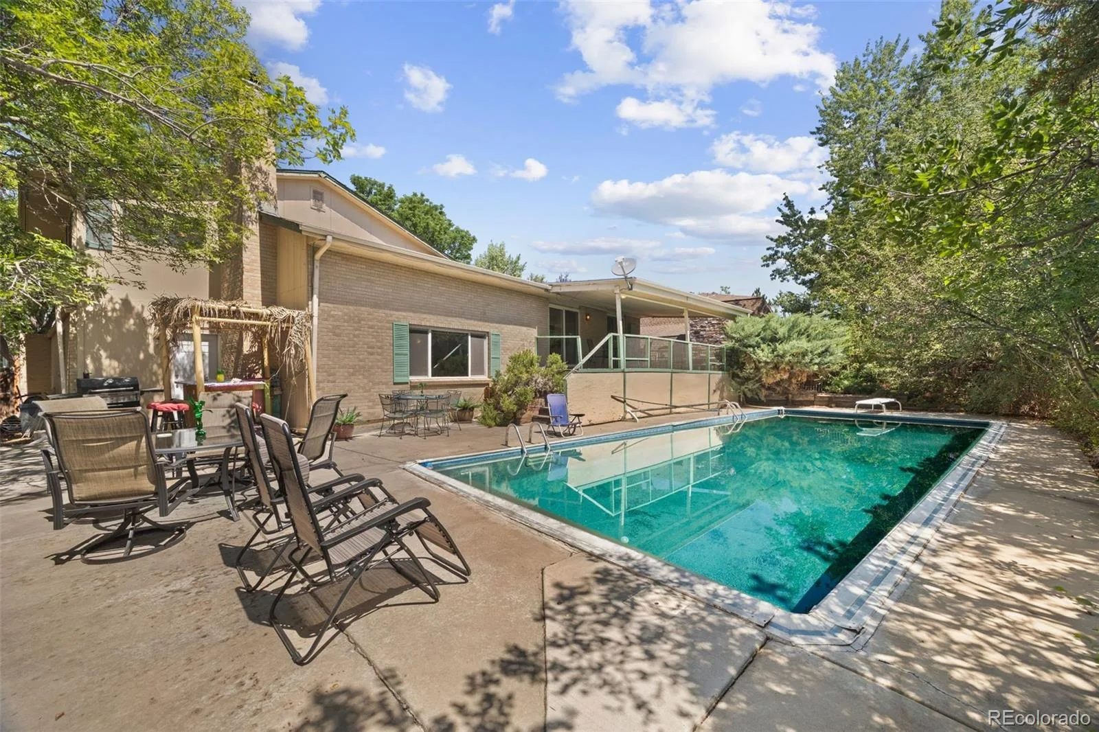 8412 Newland Drive Arvada CO 80003 MLS #REC3985636 07152026232941 1600 44