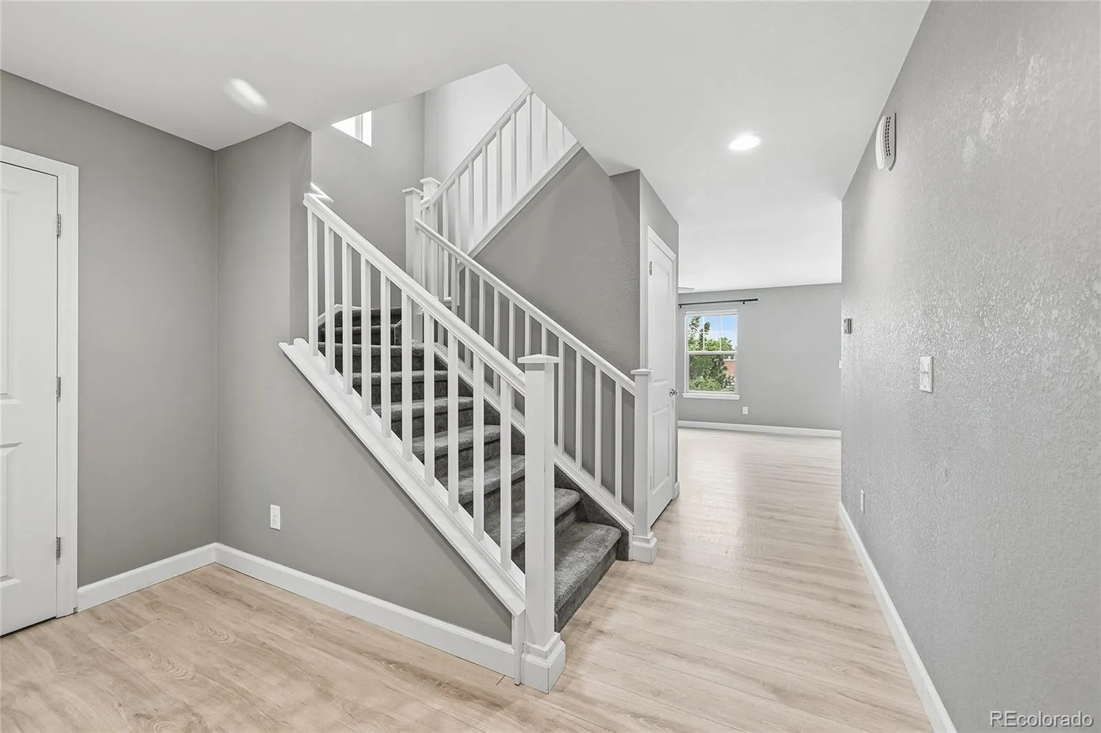 15032 W 70th Avenue Arvada CO 80007 MLS #REC3987085 05182026224026 1600 3