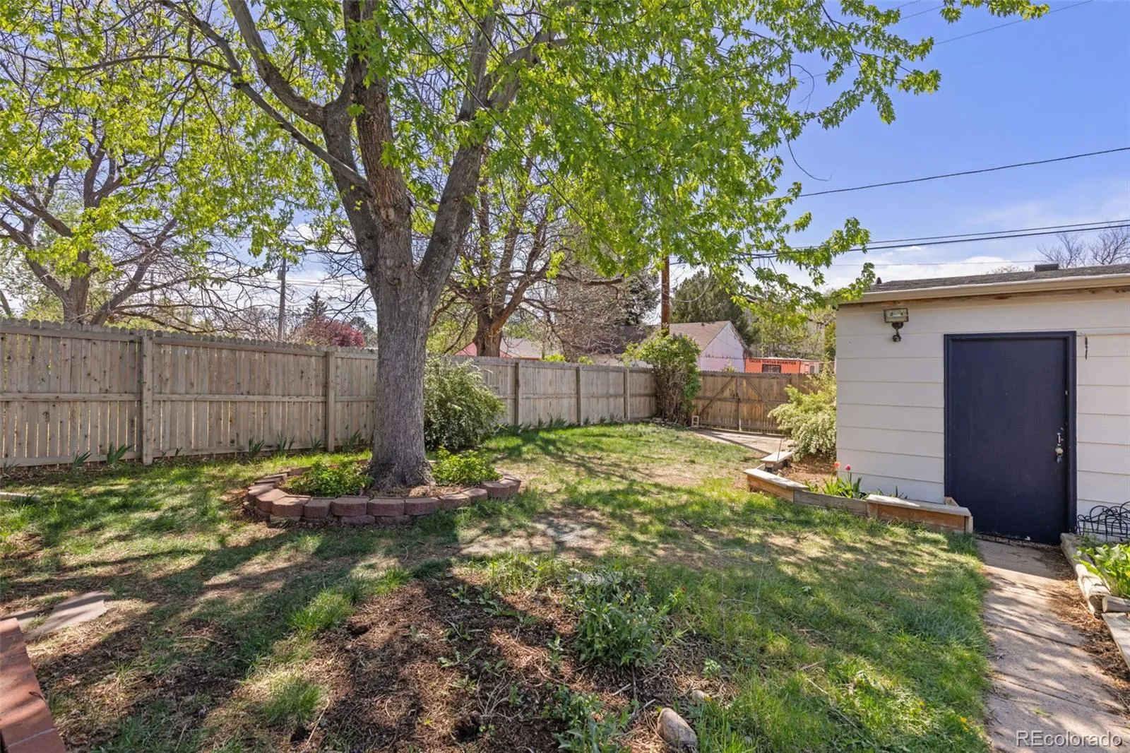 1157 Kingston Street Aurora CO 80010 MLS #REC3987383 04302026212500 1600 30