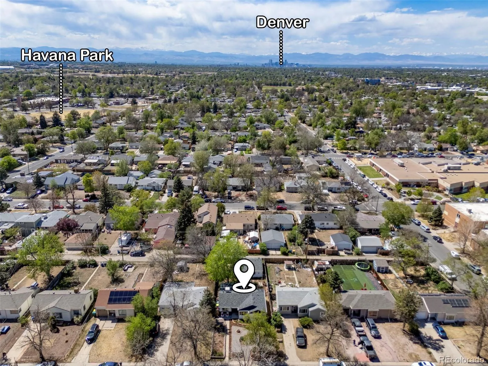 1157 Kingston Street Aurora CO 80010 MLS #REC3987383 04302026212500 1600 32
