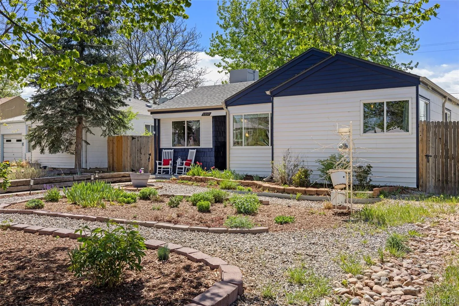 1157 Kingston Street Aurora CO 80010 MLS #REC3987383 04302026212500 1600 39