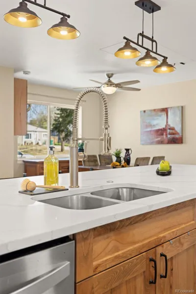1157 Kingston Street Aurora CO 80010 MLS #REC3987383 04302026212500 800 6